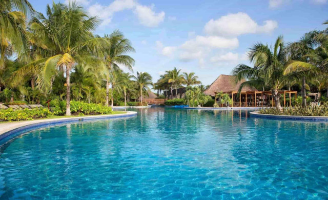 Valentin Imperial Riviera Maya